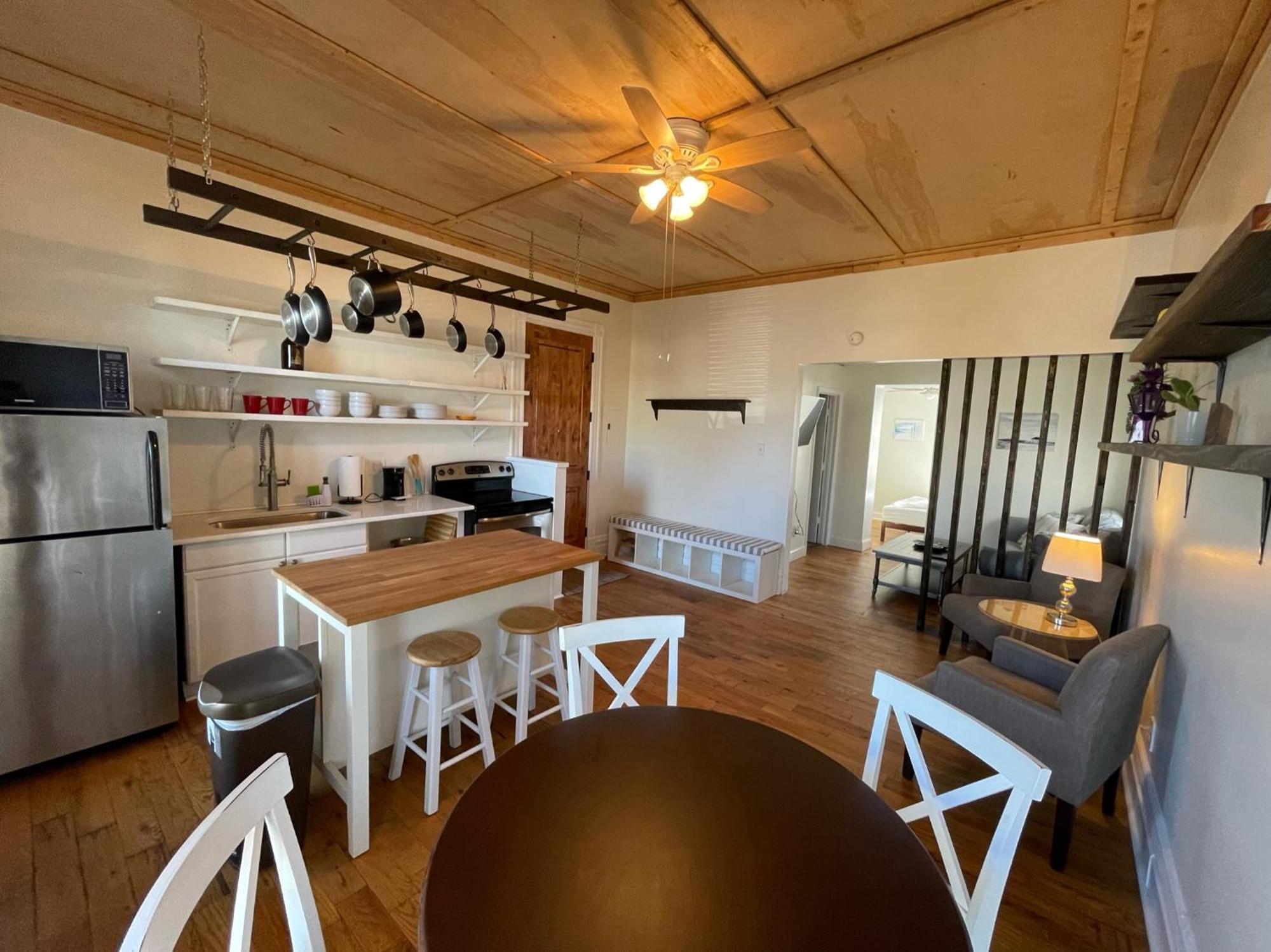 Quiet, Gated Oasis Near Downtown Lexington Apartment Екстериор снимка