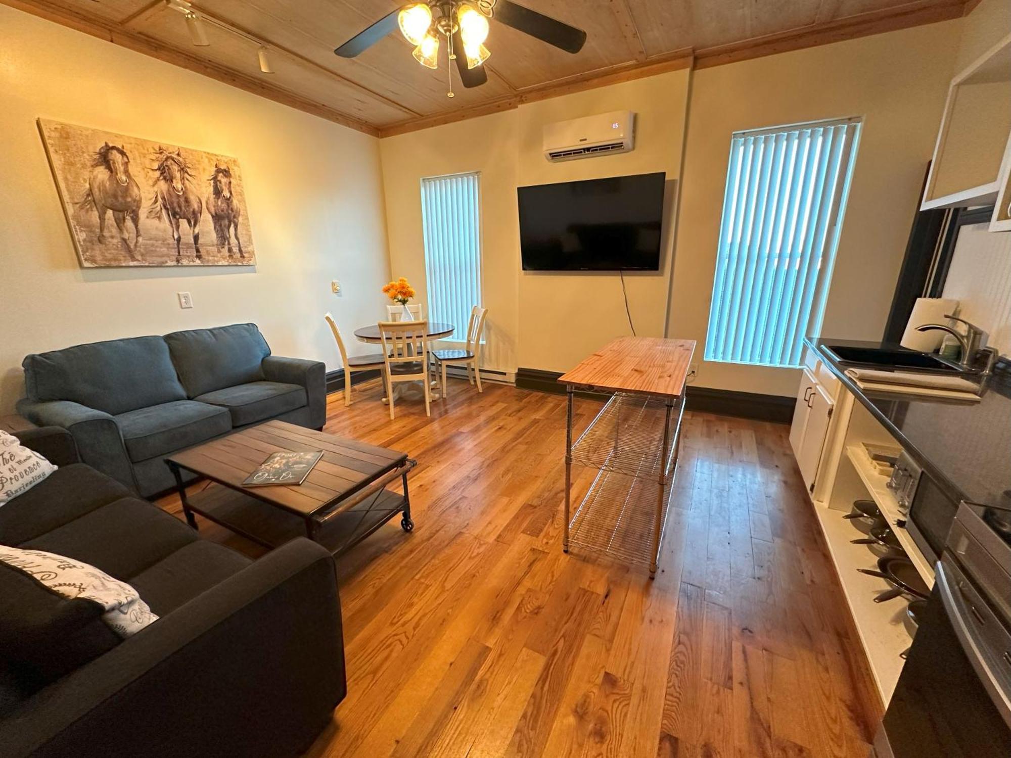 Quiet, Gated Oasis Near Downtown Lexington Apartment Екстериор снимка